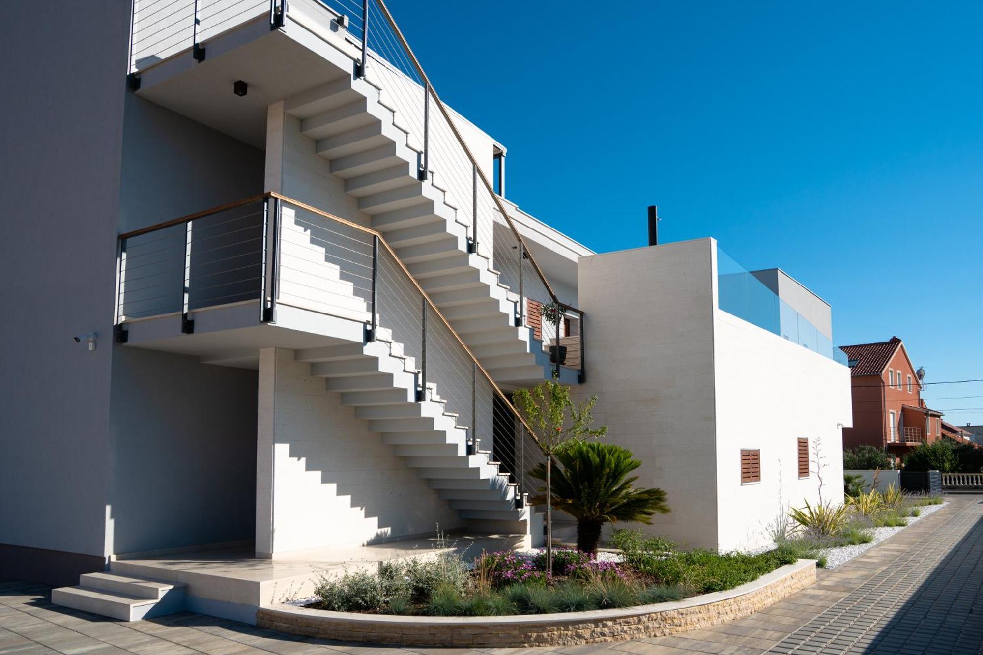 Lena Luxury Apartments 扎达尔 外观 照片
