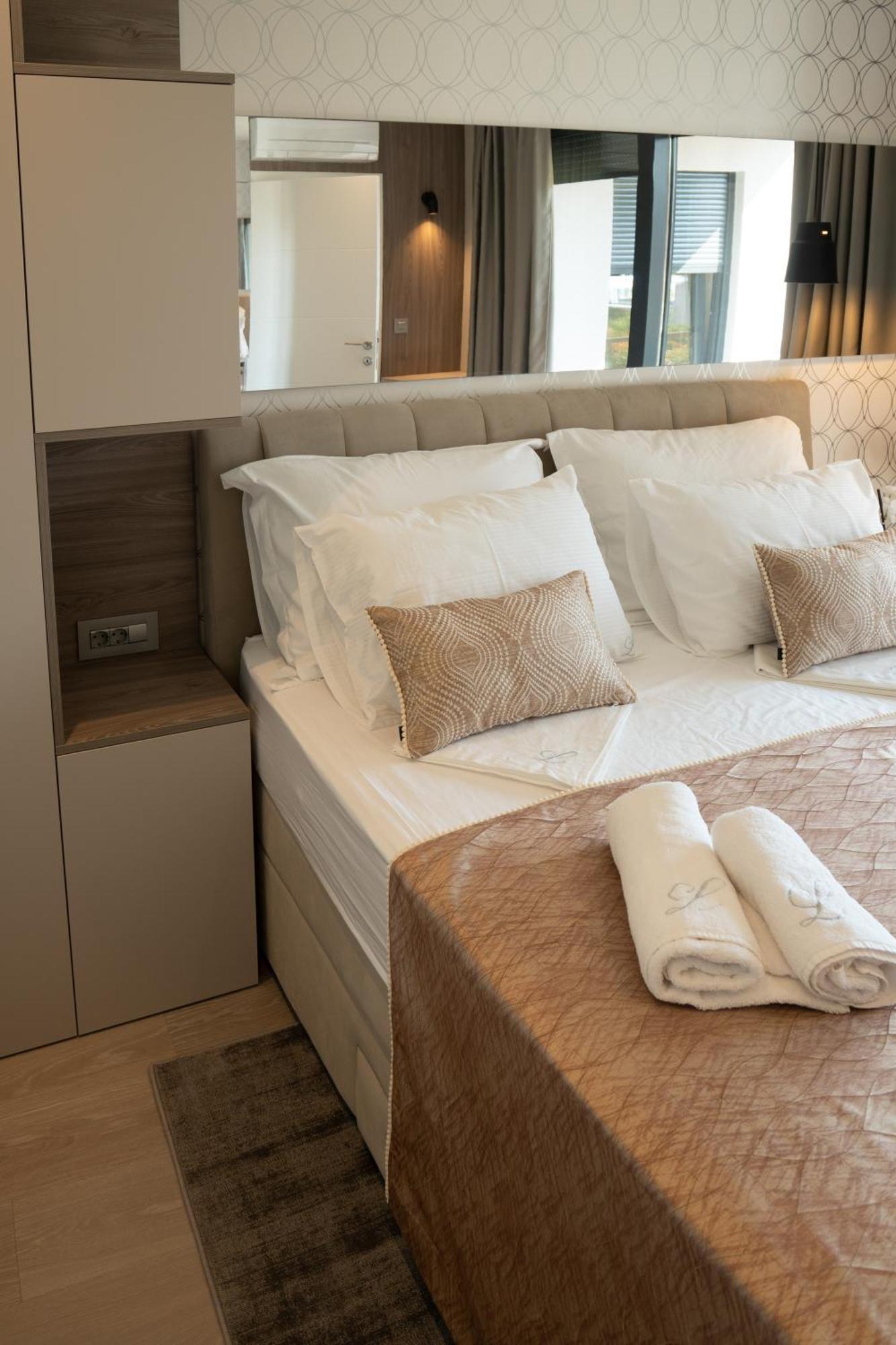 Lena Luxury Apartments 扎达尔 外观 照片